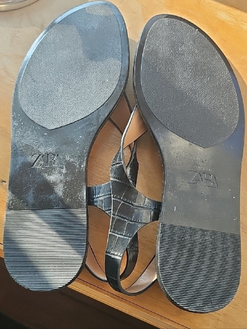 Zara Black Embossed Patent Thong Sandals with Buckle Size 10 - Picture 6 of 6